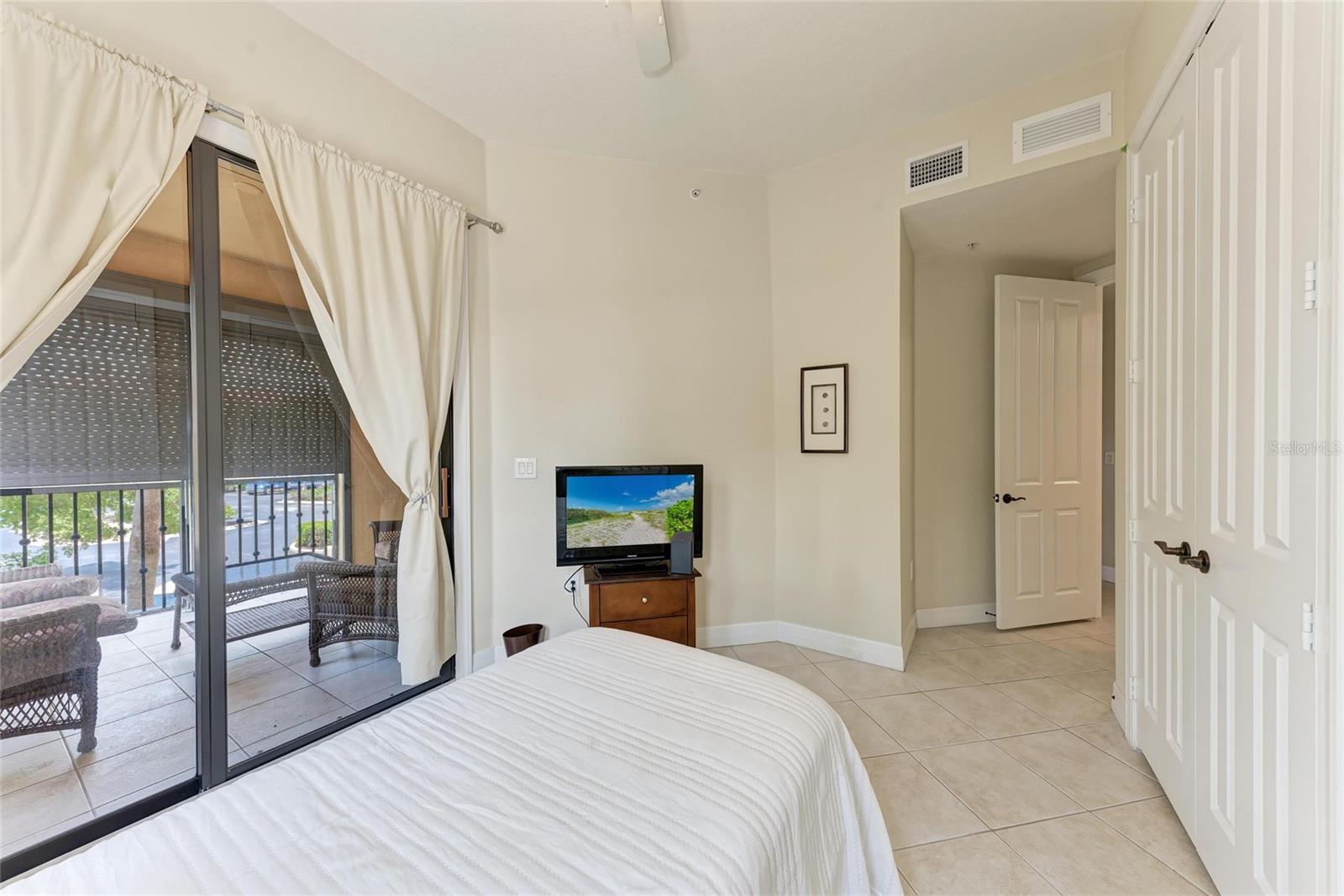Image 30 of 73 For 96 Vivante Boulevard 210