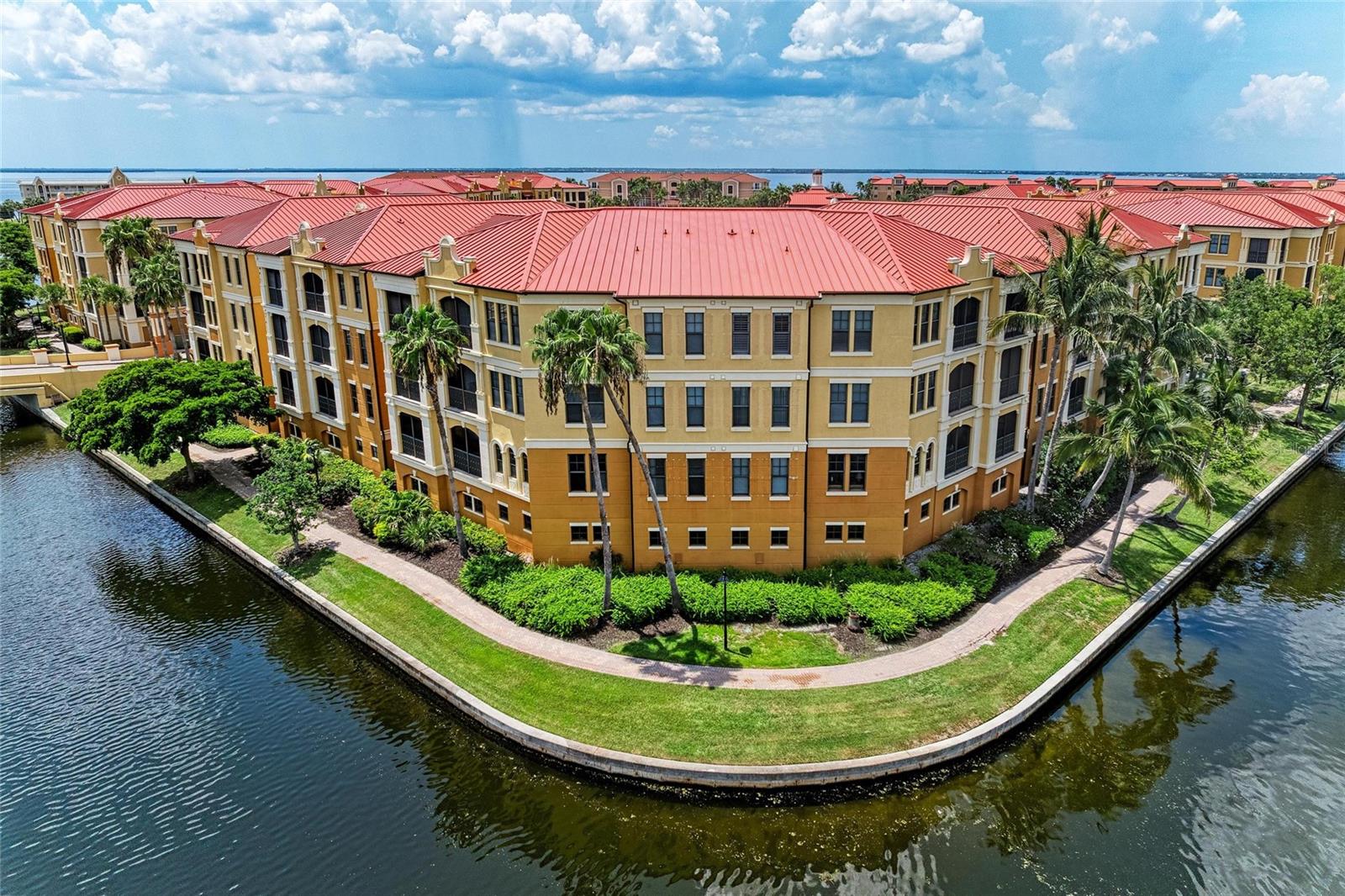 Image 42 of 73 For 96 Vivante Boulevard 210