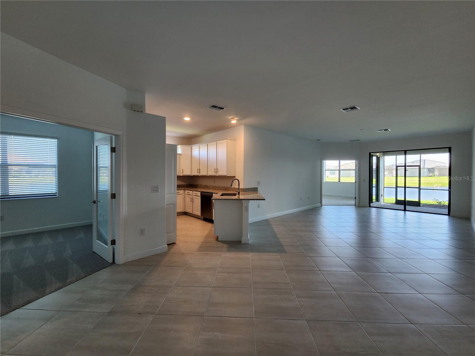 Image 10 of 37 For 5307 White Sand Cove