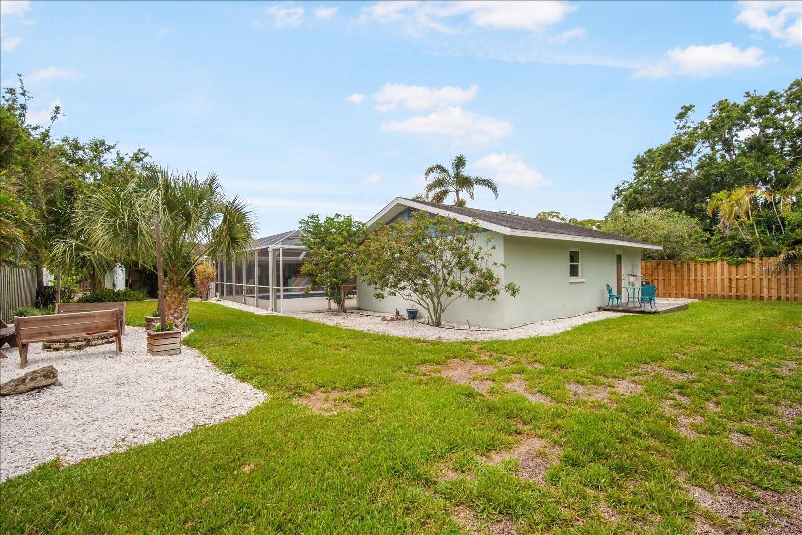 Image 33 of 40 For 1017 Estremadura Drive