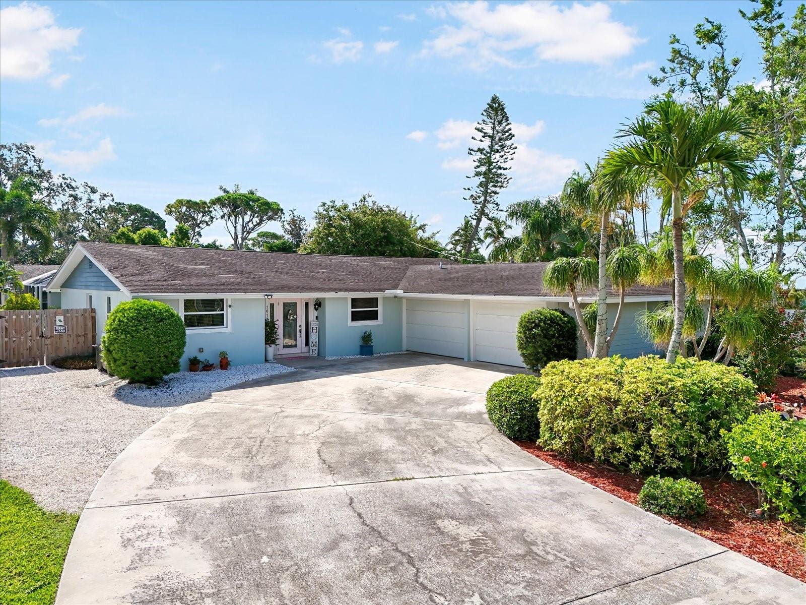 Image 7 of 40 For 1017 Estremadura Drive