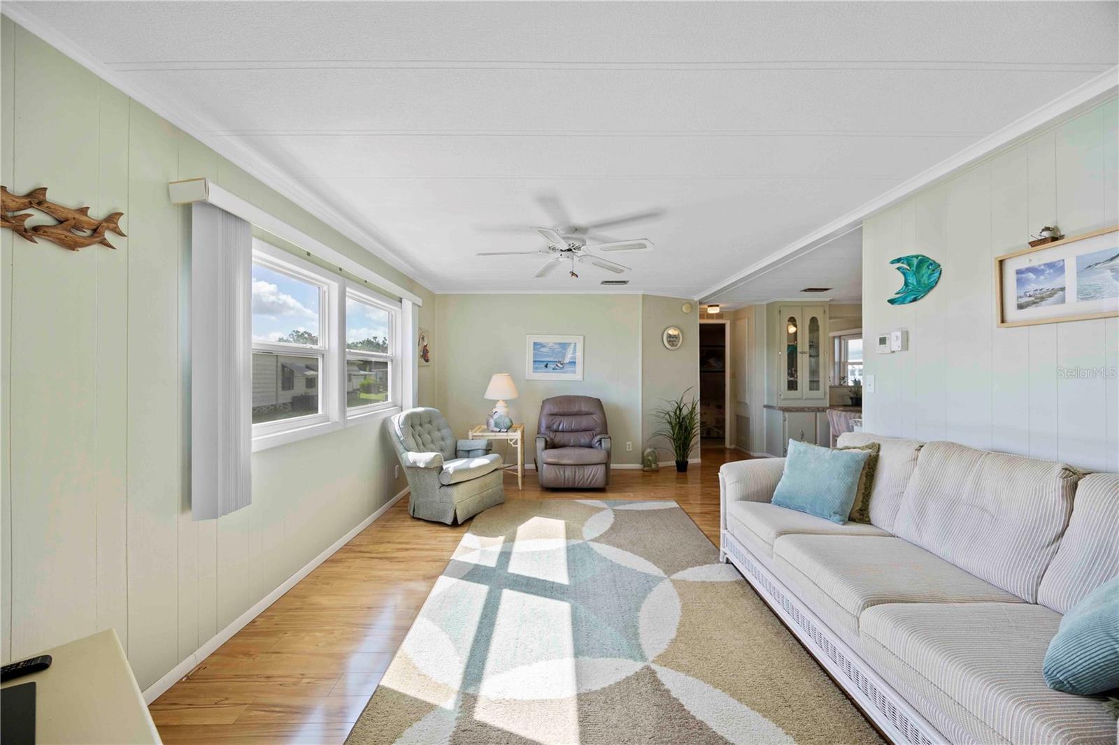Image 13 of 59 For 4511 14th Street E