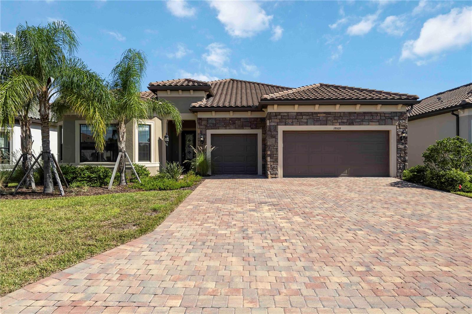 Details for 18009 Northwood Place, BRADENTON, FL 34202