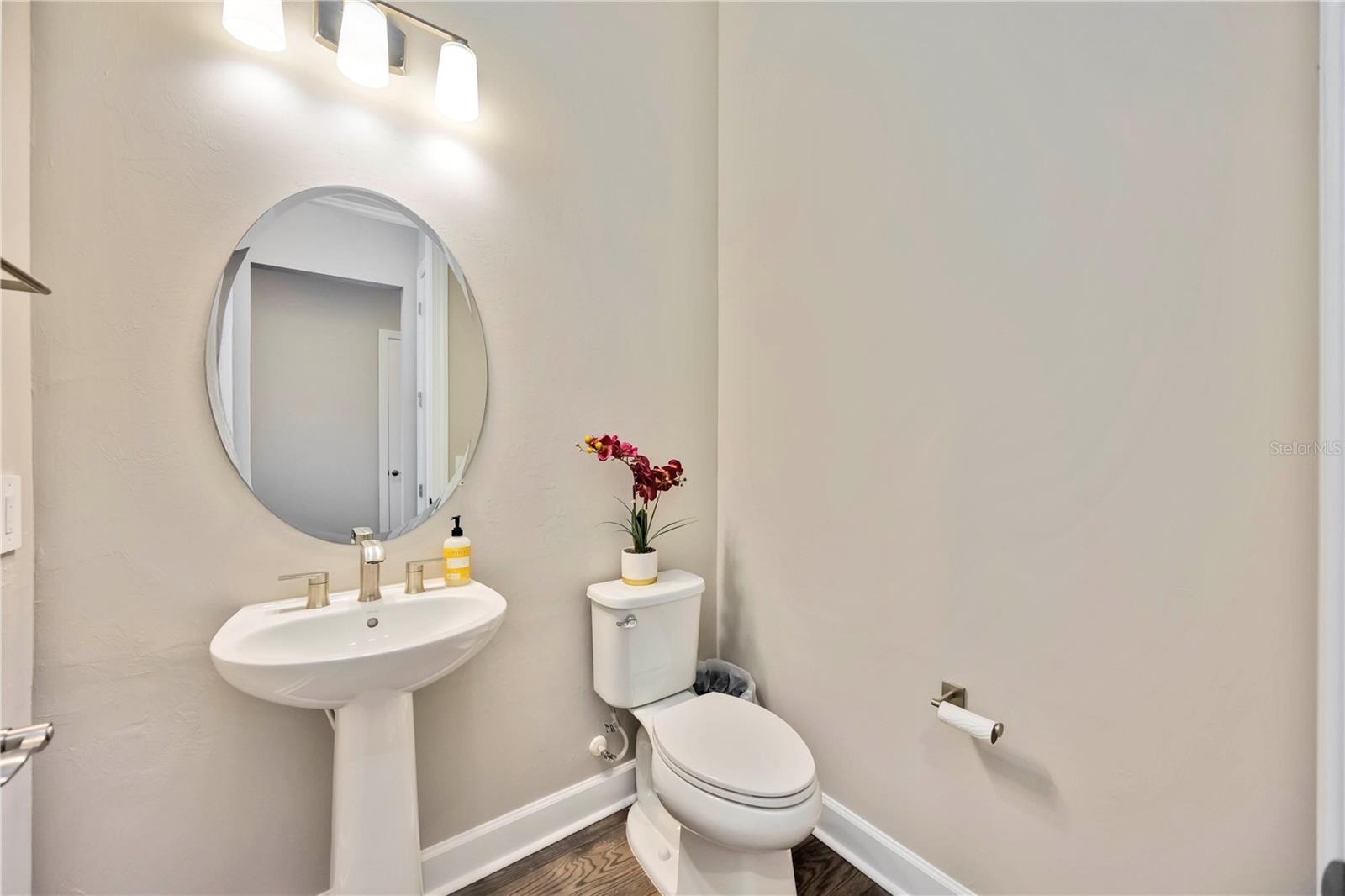 Image 34 of 60 For 18009 Northwood Place