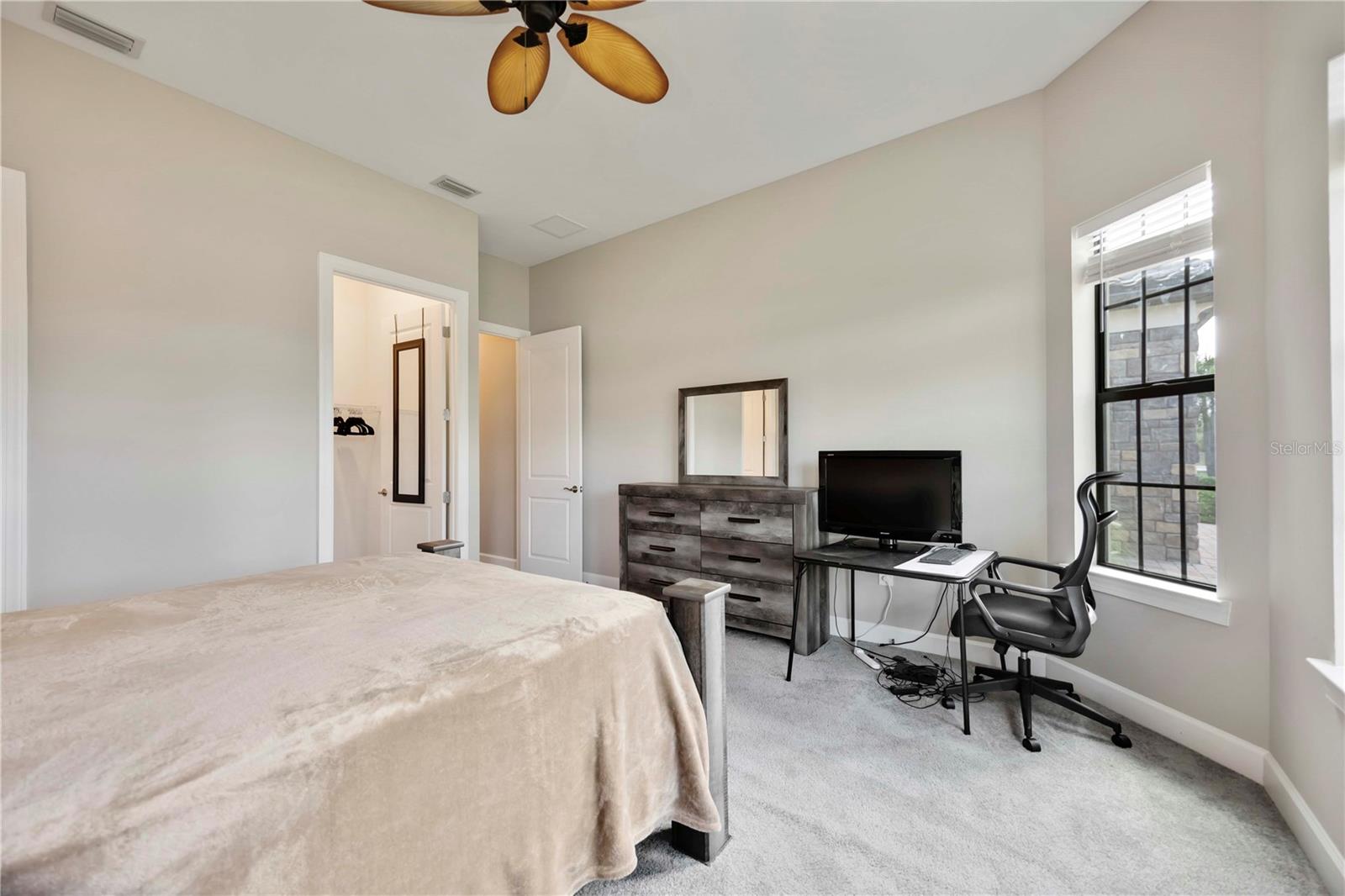 Image 37 of 60 For 18009 Northwood Place
