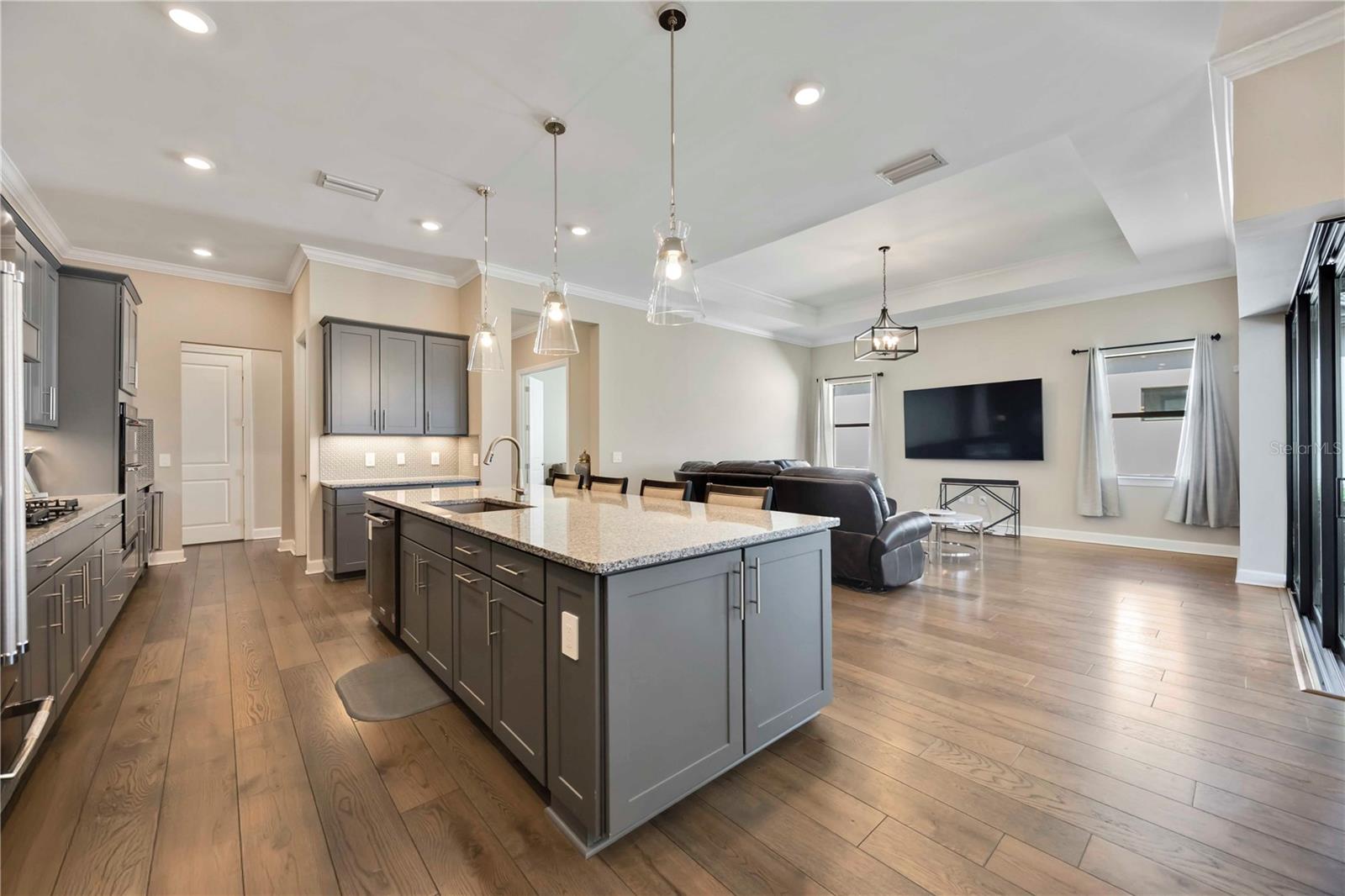 Image 6 of 60 For 18009 Northwood Place
