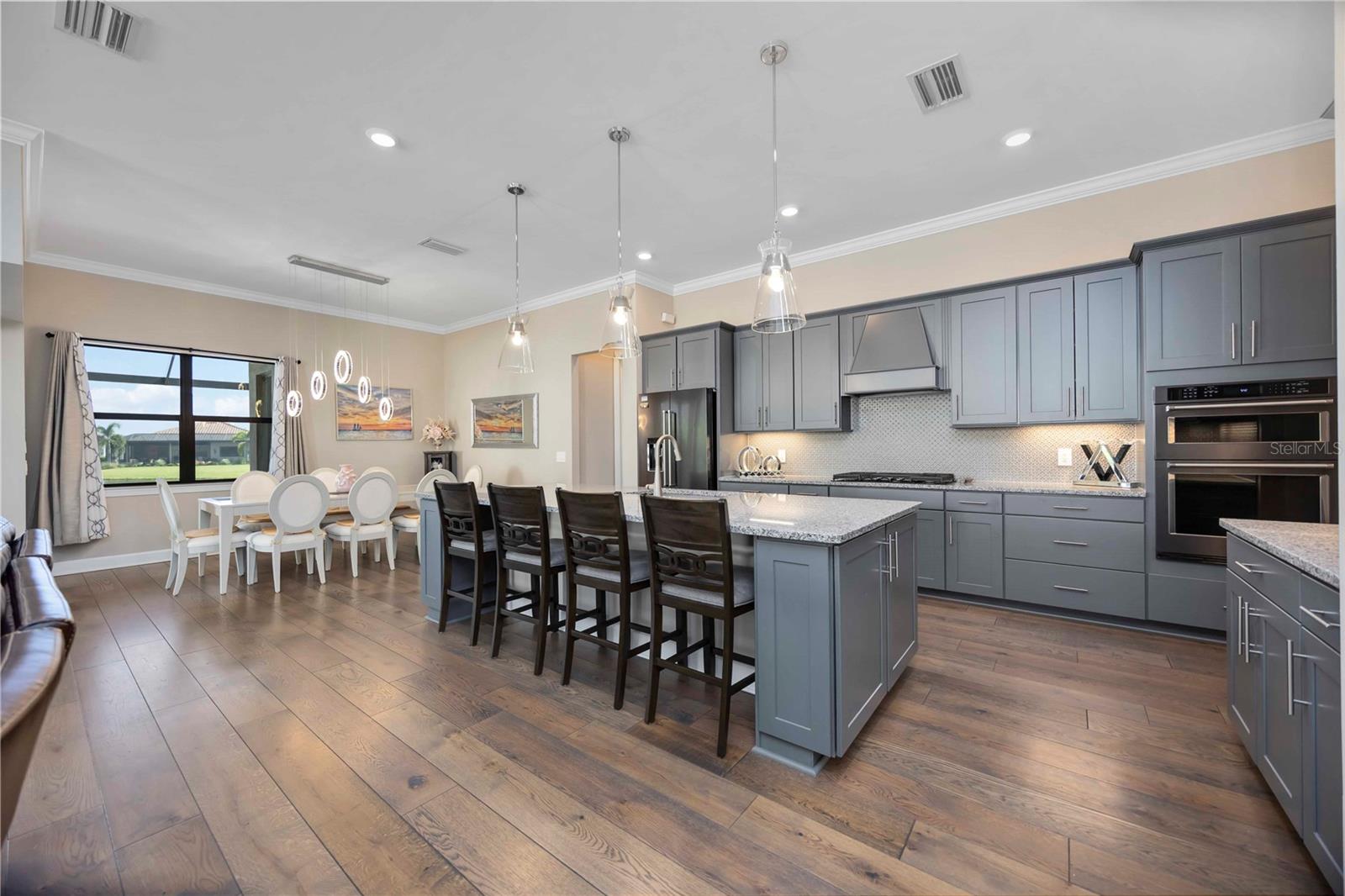 Image 7 of 60 For 18009 Northwood Place