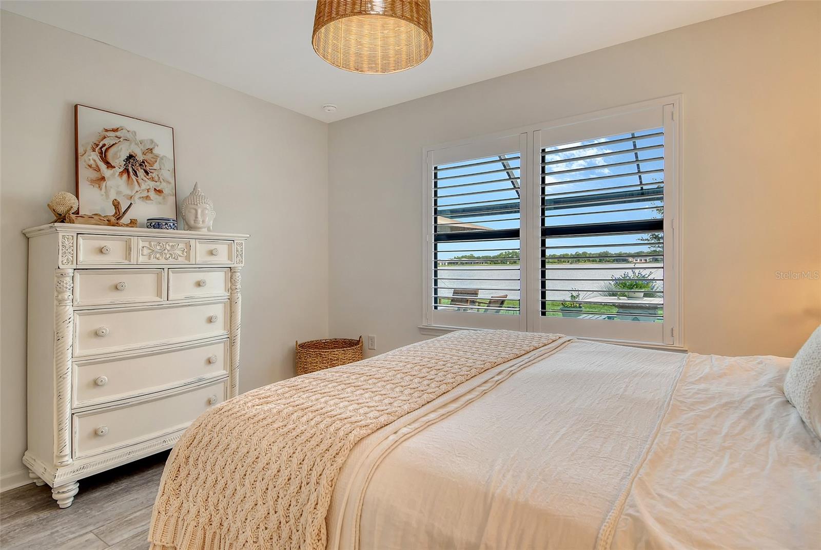 Image 12 of 26 For 6564 Silverstar Drive
