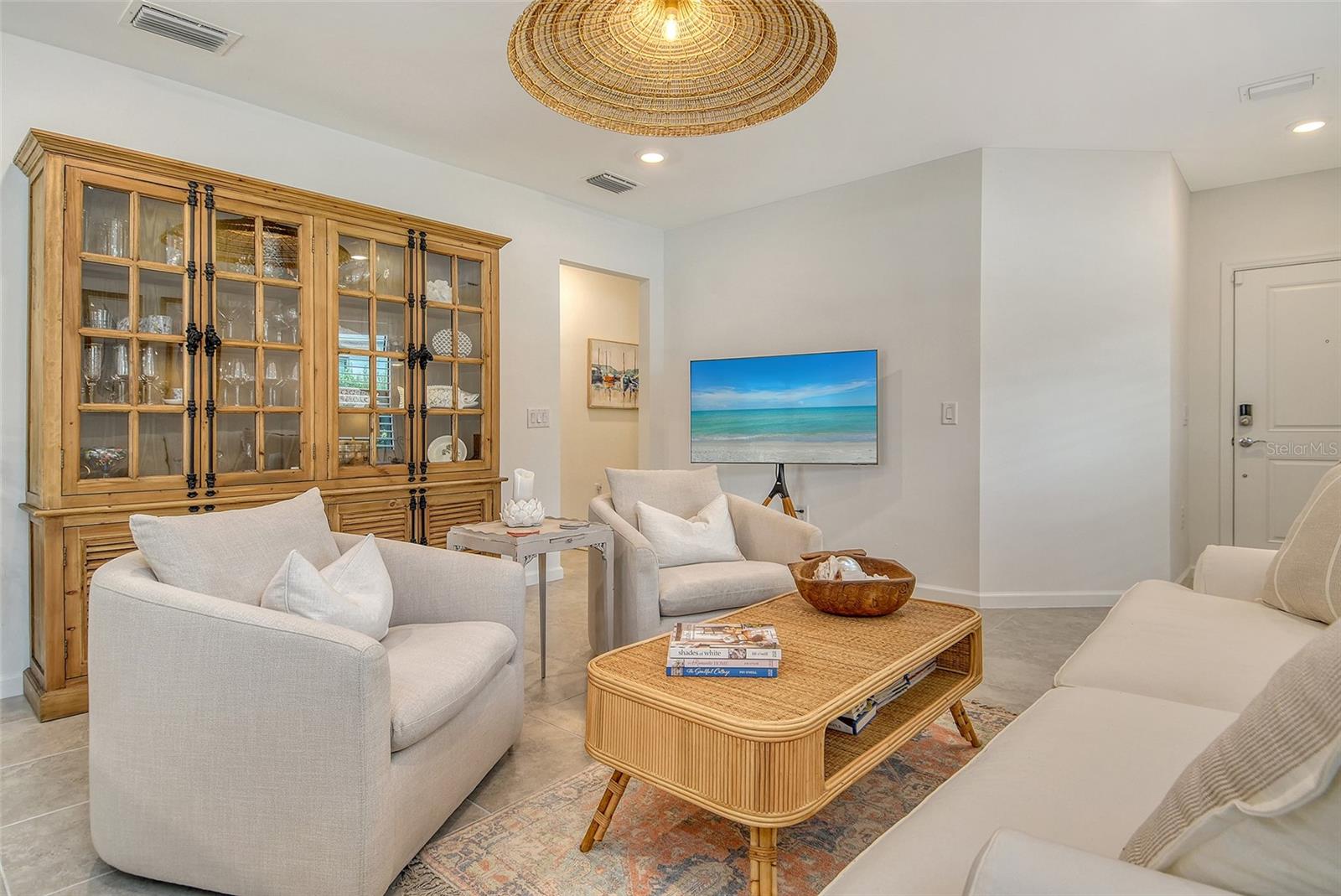 Image 4 of 26 For 6564 Silverstar Drive