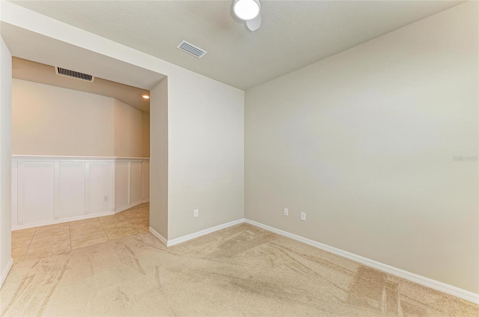Image 16 of 79 For 8009 Trimbelle Terrace