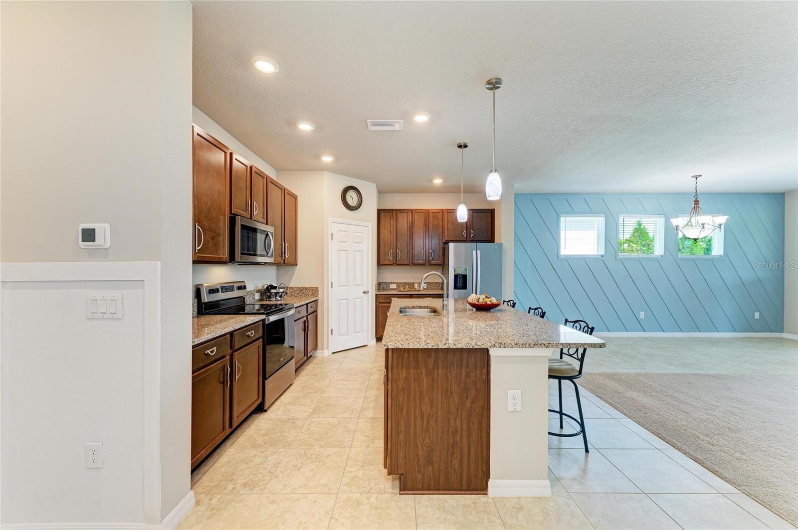 Image 20 of 79 For 8009 Trimbelle Terrace