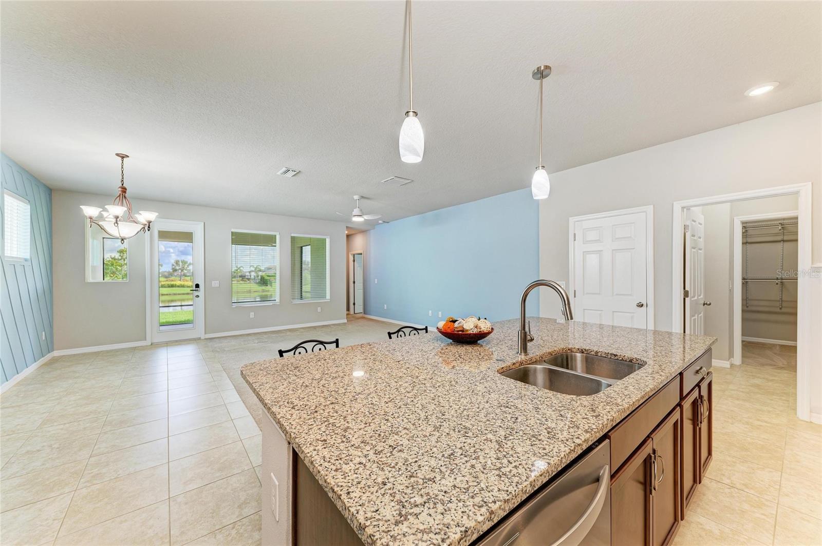 Image 21 of 79 For 8009 Trimbelle Terrace
