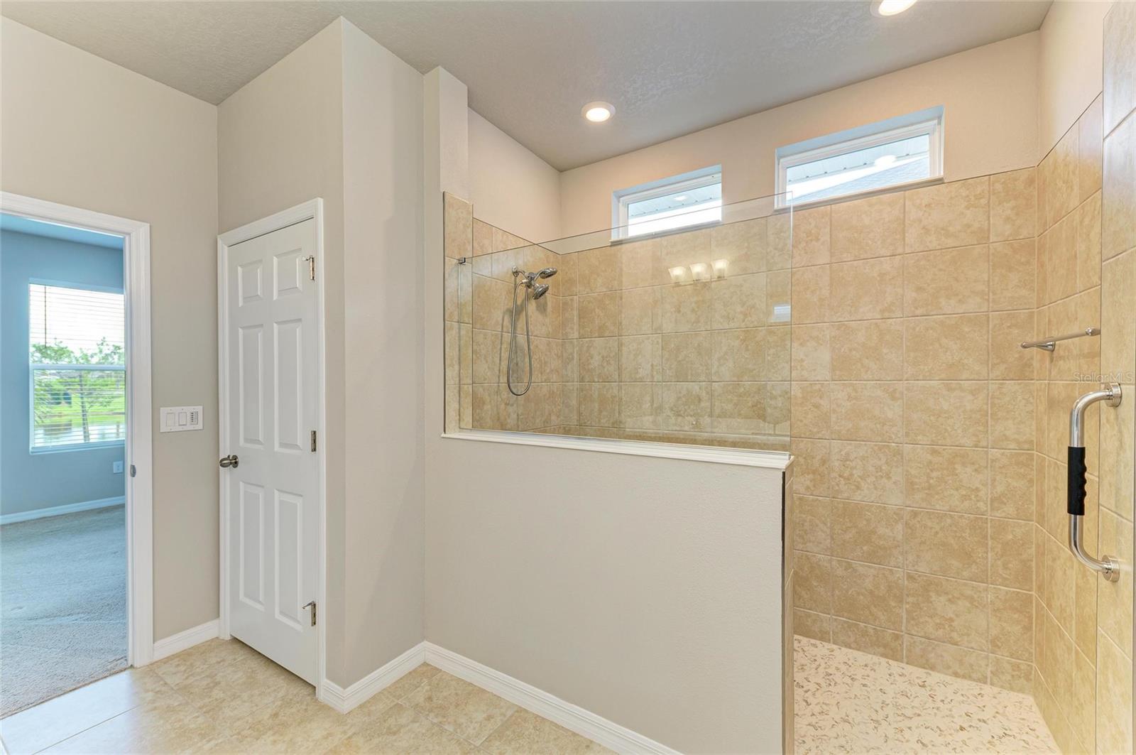 Image 30 of 79 For 8009 Trimbelle Terrace