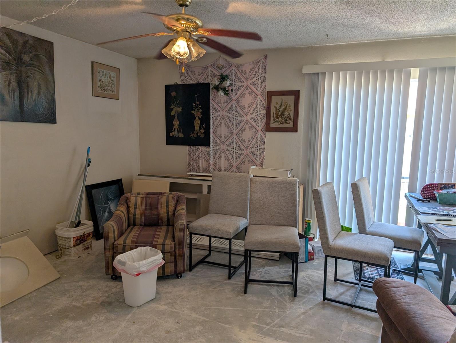 Image 4 of 14 For 2763 Woodgate Lane 201