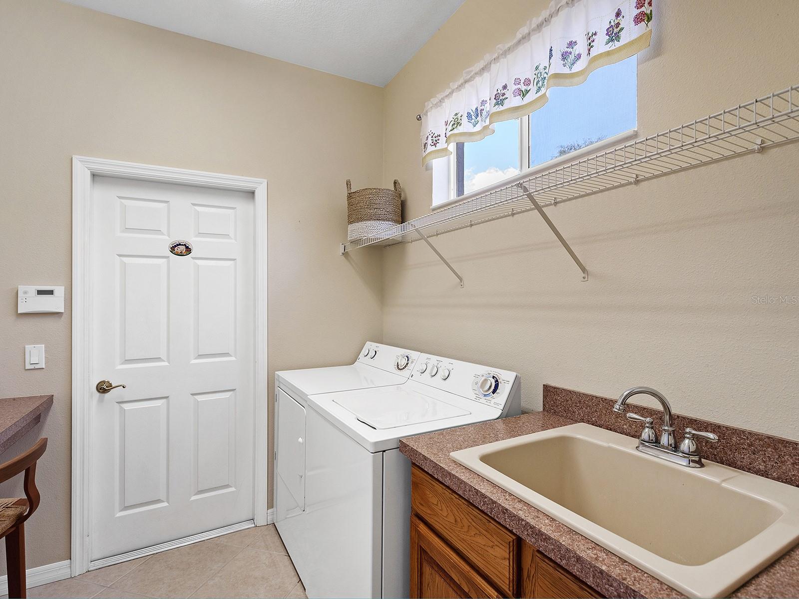 Image 15 of 43 For 556 Crane Prairie Way