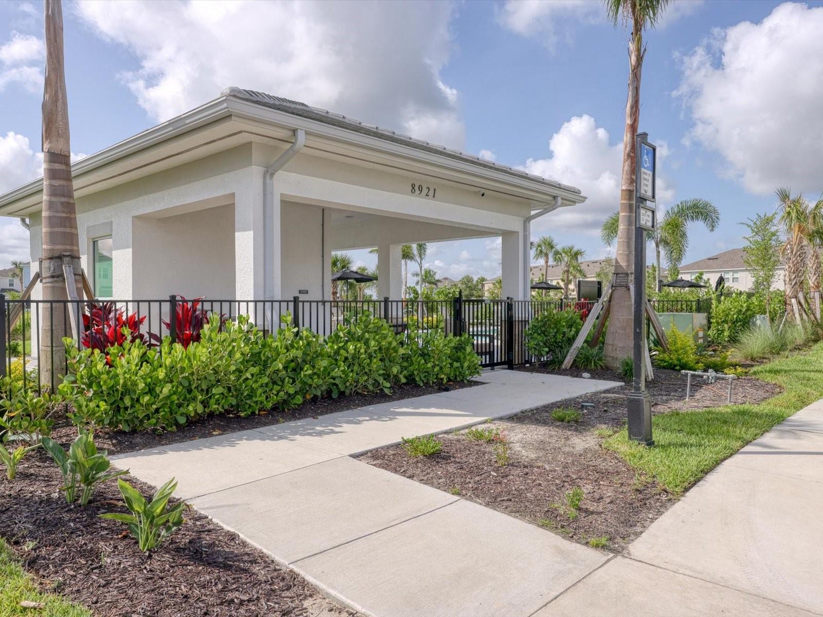 Image 15 of 19 For 8577 Daybreak Street