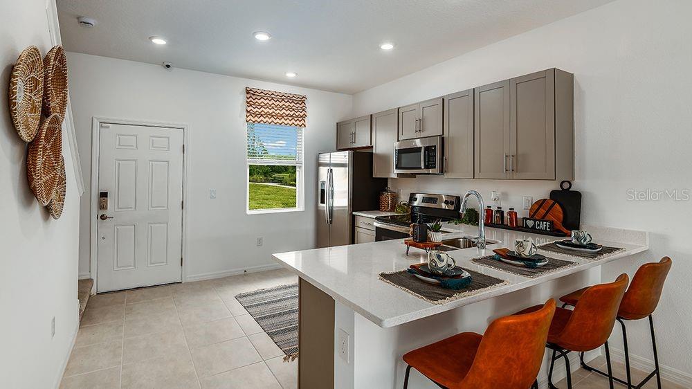 Image 4 of 19 For 8577 Daybreak Street