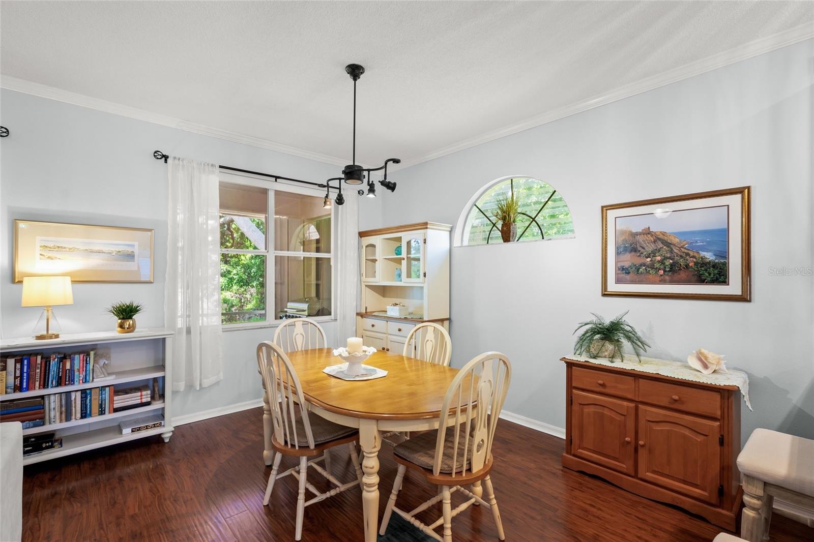 Image 10 of 35 For 4098 Westbourne Circle