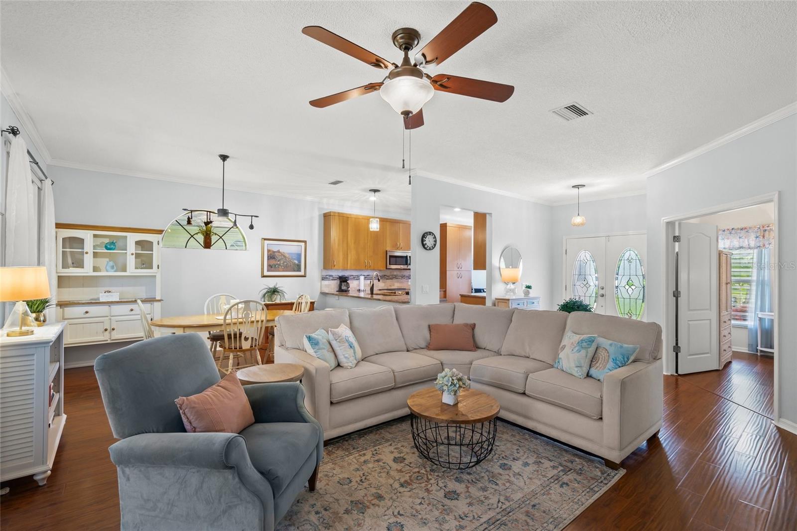 Image 12 of 35 For 4098 Westbourne Circle