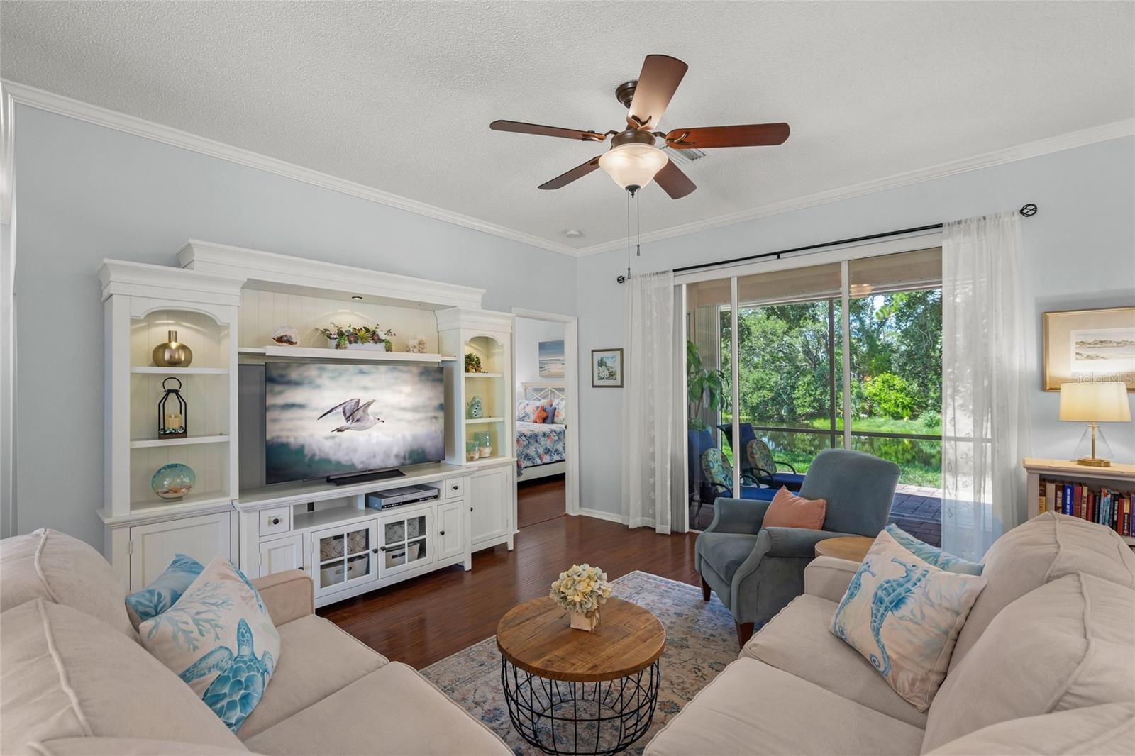 Image 14 of 35 For 4098 Westbourne Circle