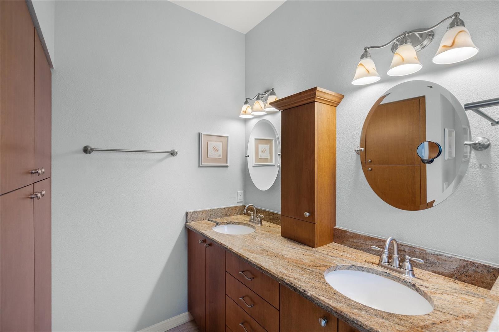 Image 18 of 35 For 4098 Westbourne Circle
