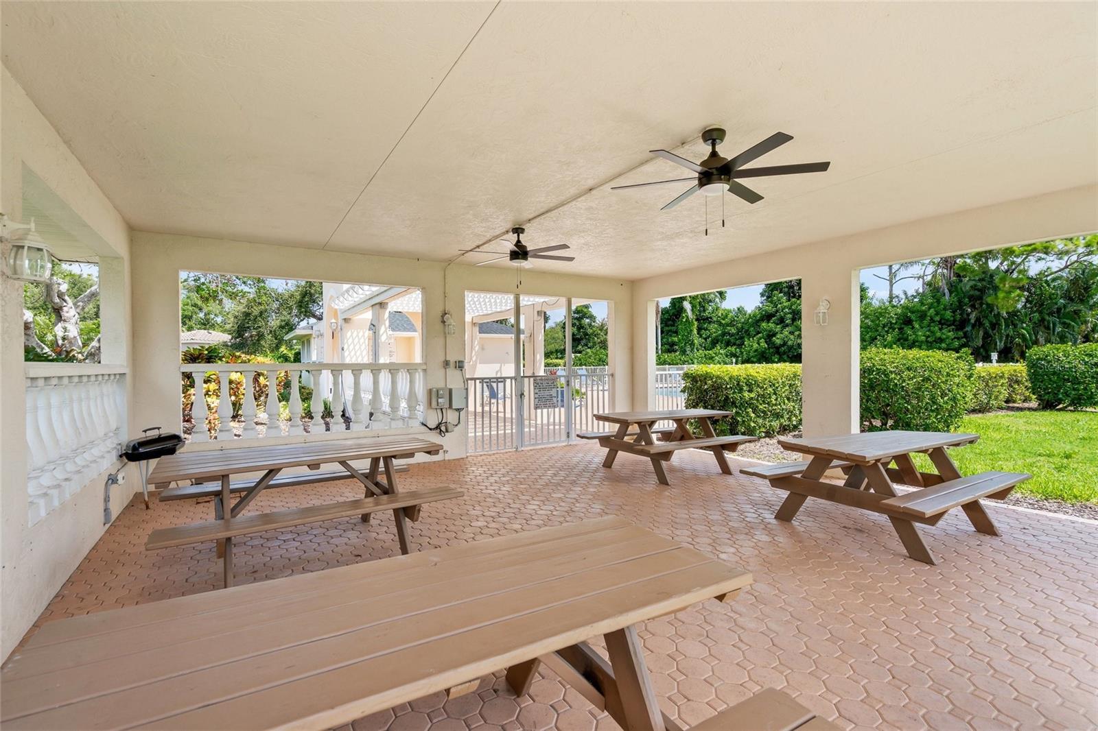 Image 33 of 35 For 4098 Westbourne Circle