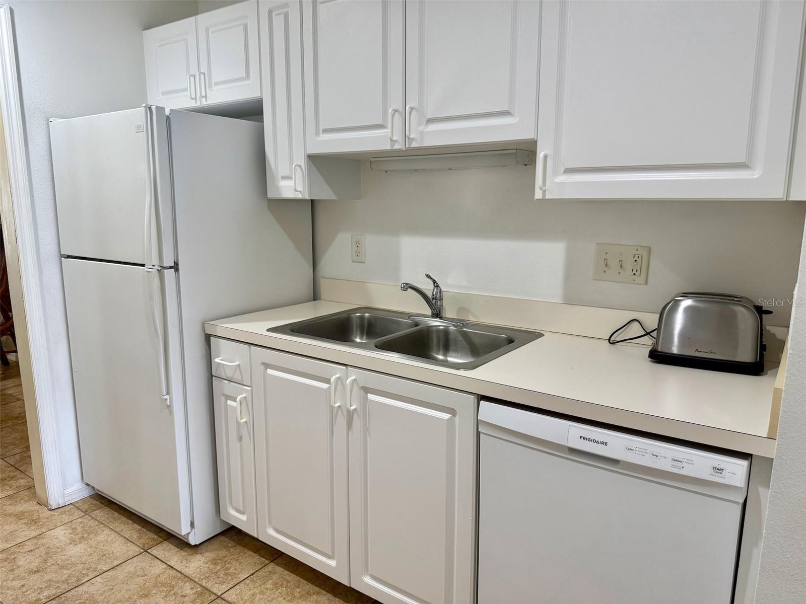 Image 10 of 73 For 4457 45th Avenue W 202
