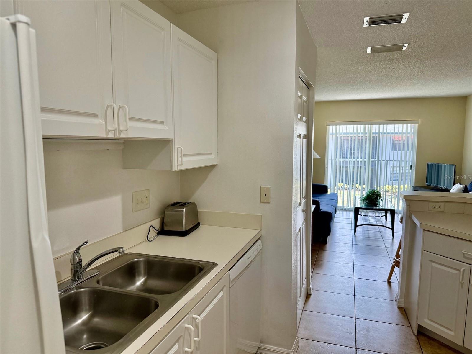 Image 11 of 73 For 4457 45th Avenue W 202