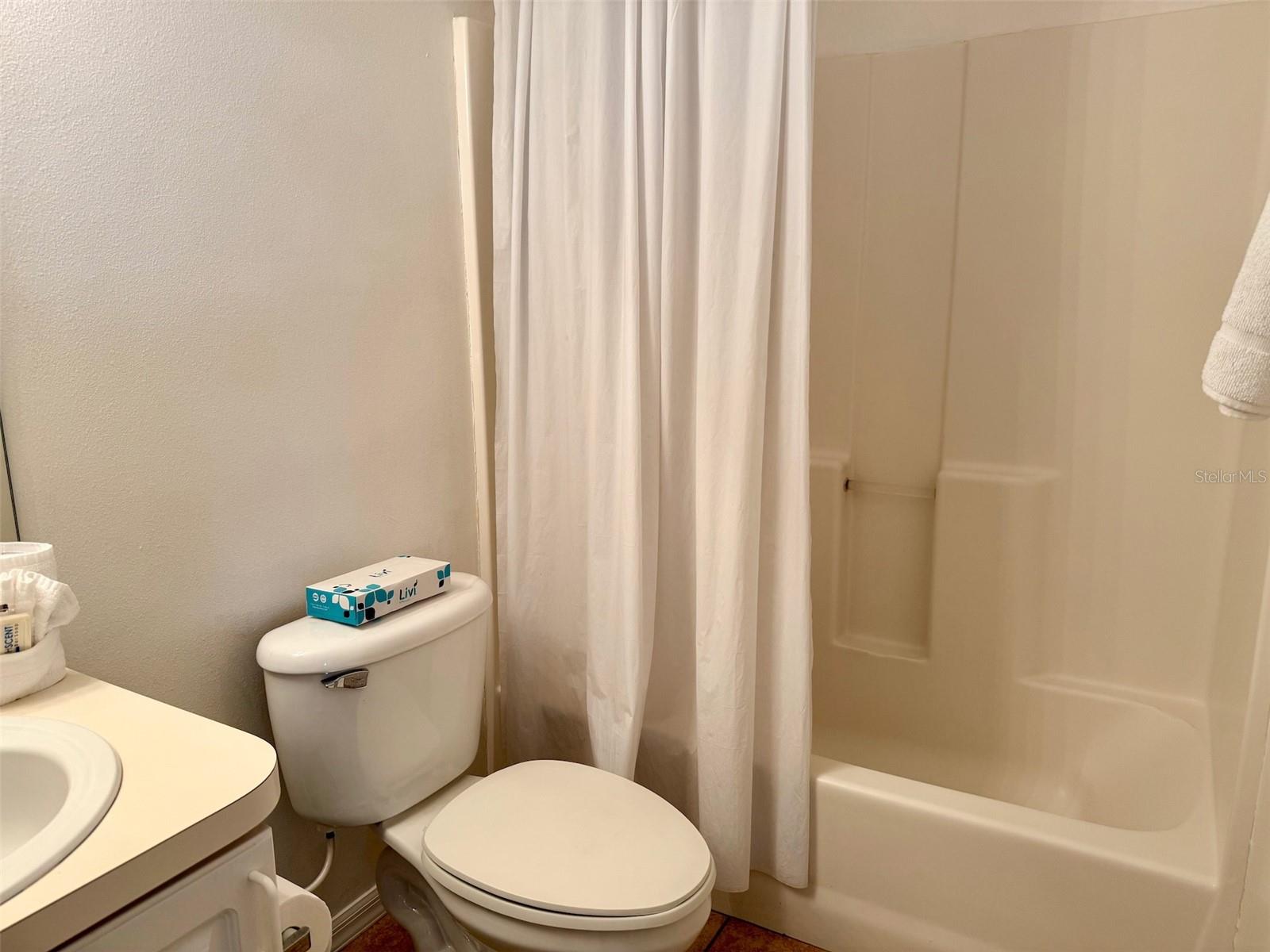 Image 23 of 73 For 4457 45th Avenue W 202
