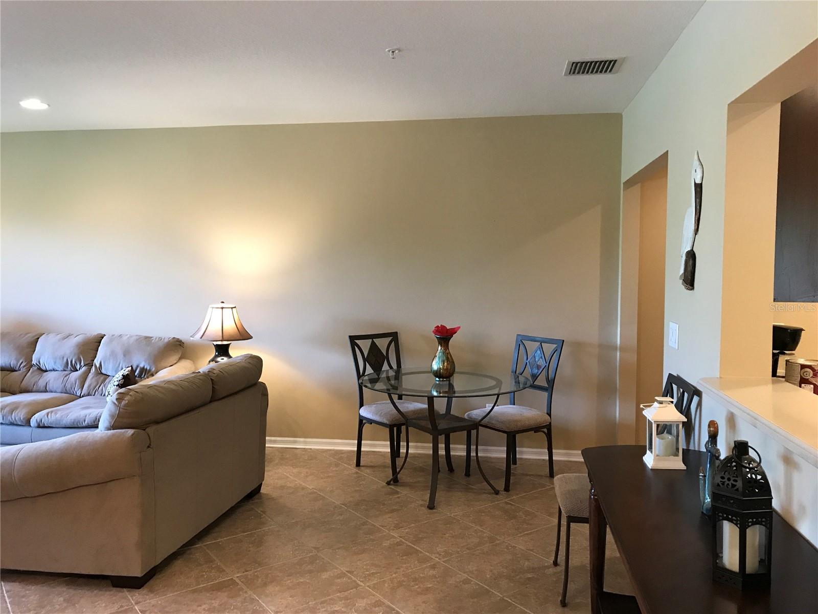 Image 7 of 25 For 4169 Overture Circle 389