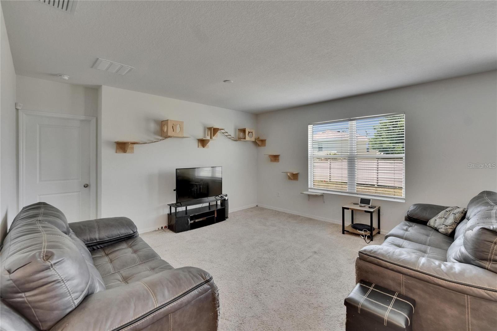 Image 12 of 42 For 14153 Arbor Pines Drive