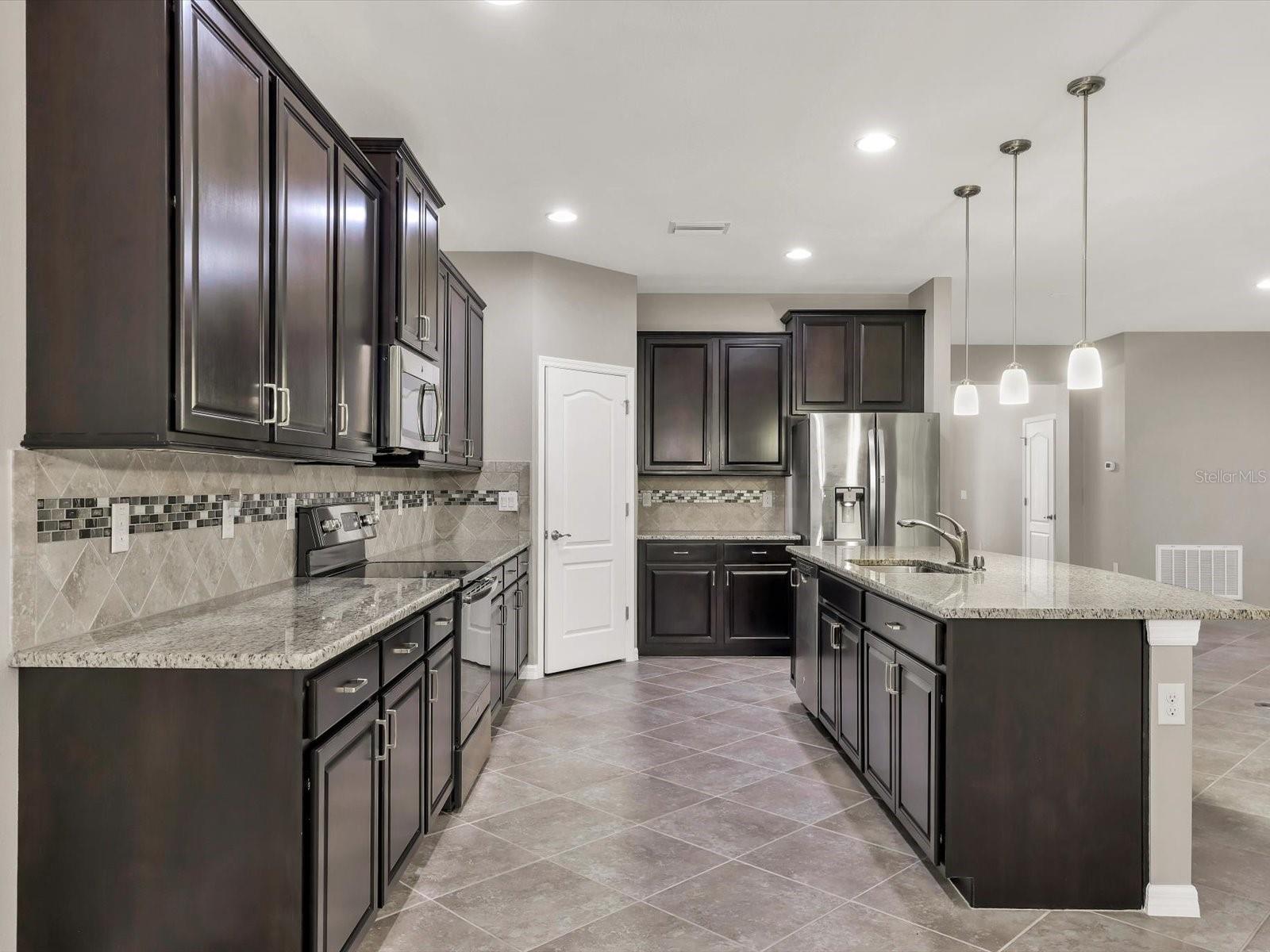 Image 17 of 58 For 15309 Trinity Fall Way