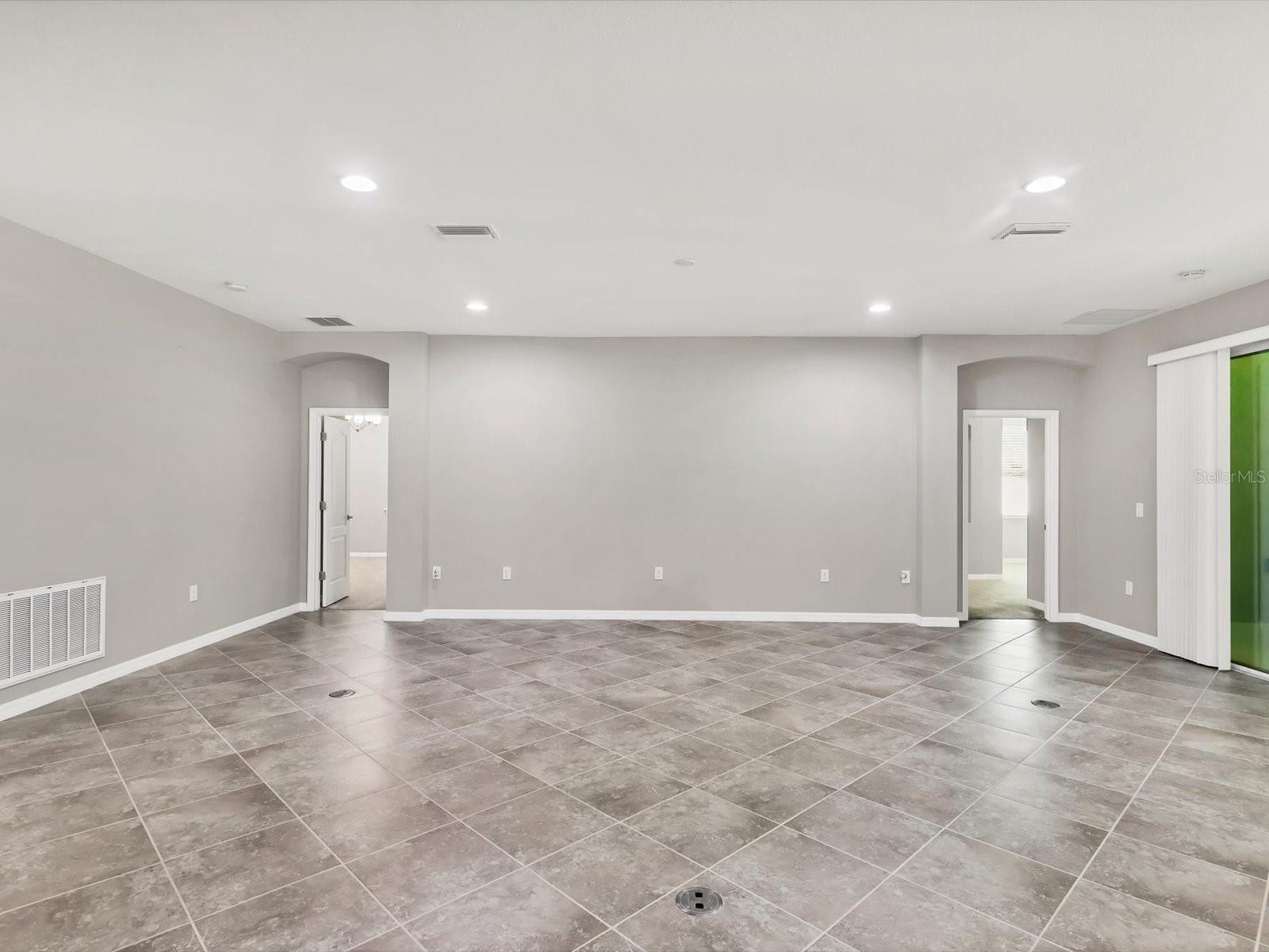 Image 9 of 58 For 15309 Trinity Fall Way