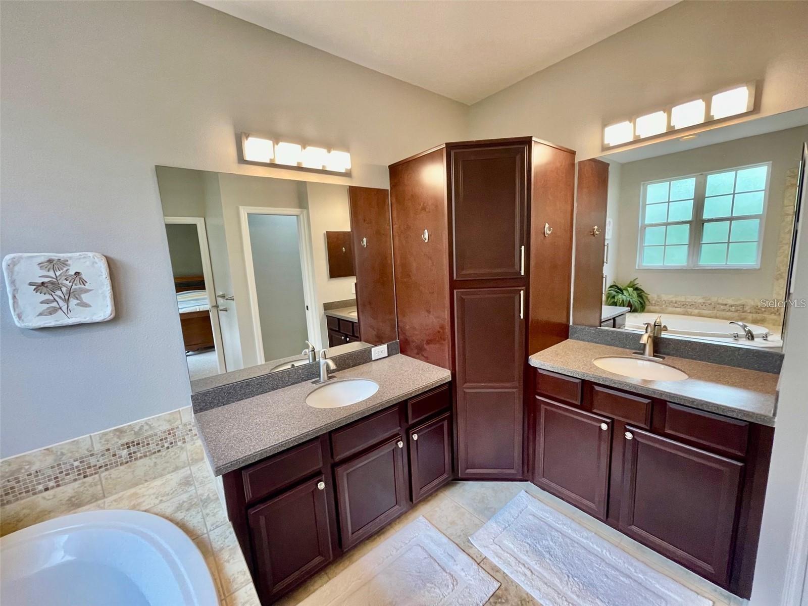 Image 10 of 24 For 5508 Napa Drive