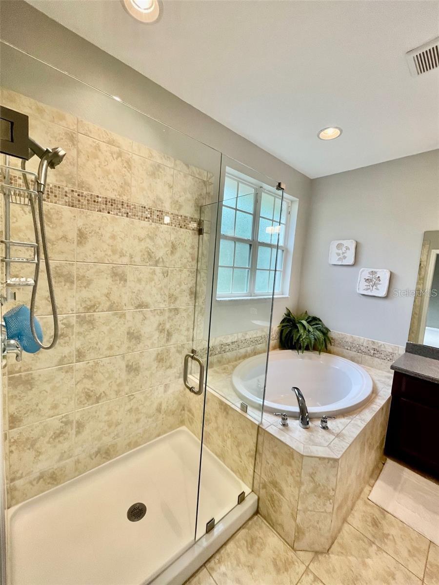 Image 11 of 24 For 5508 Napa Drive