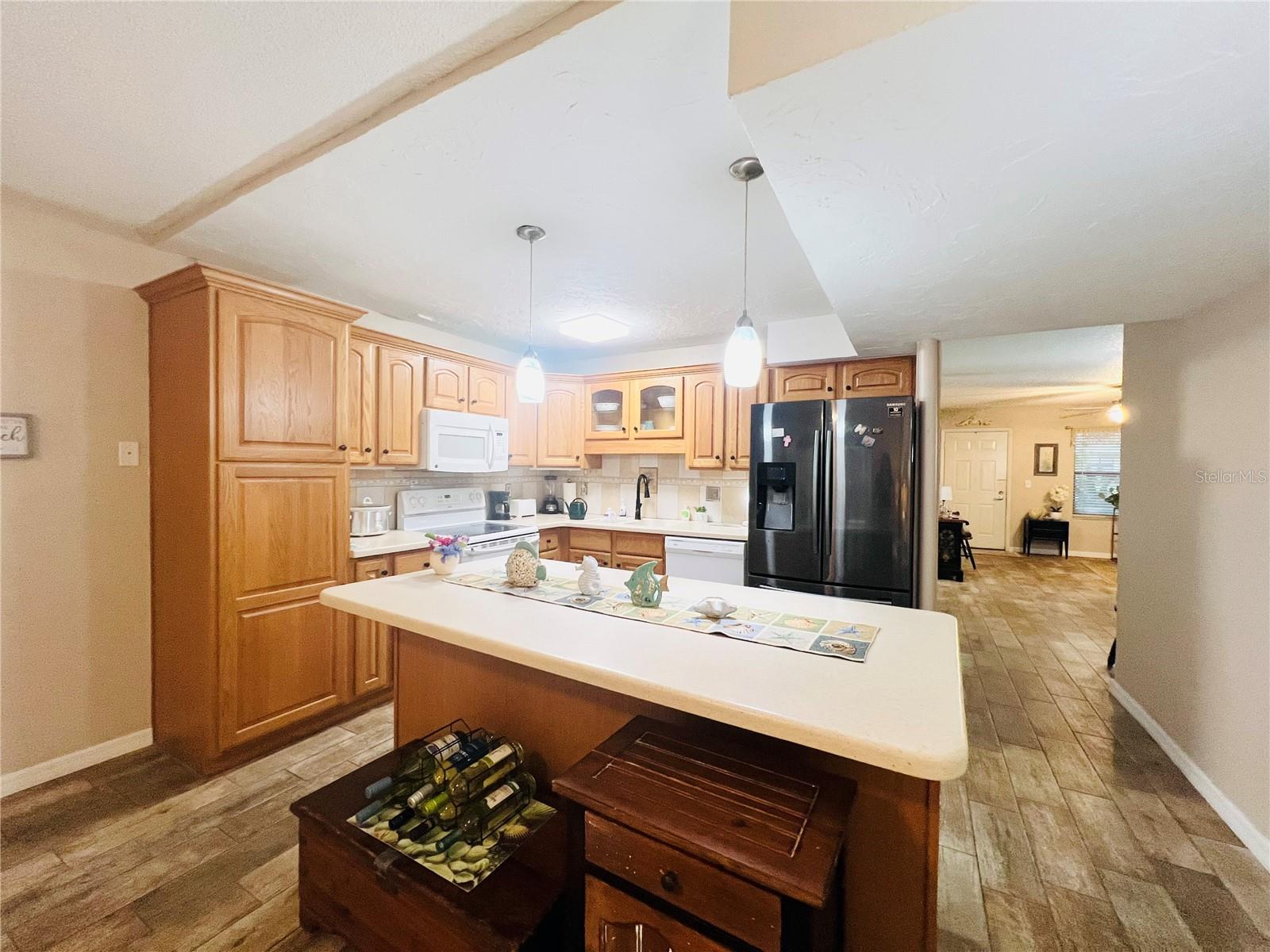 Image 8 of 29 For 515 30th Avenue W H111