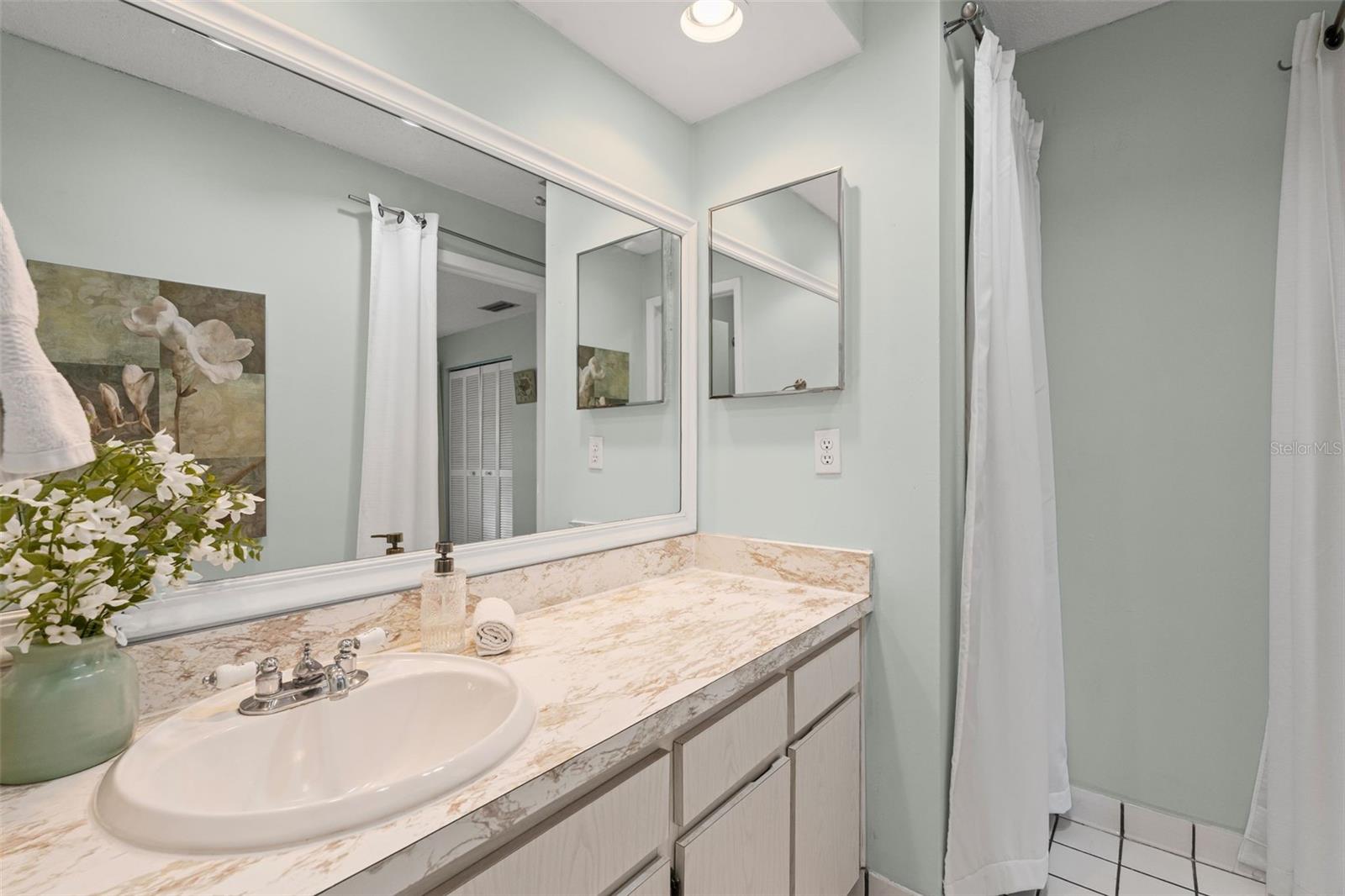 Image 18 of 28 For 4401 Ridgeline Circle