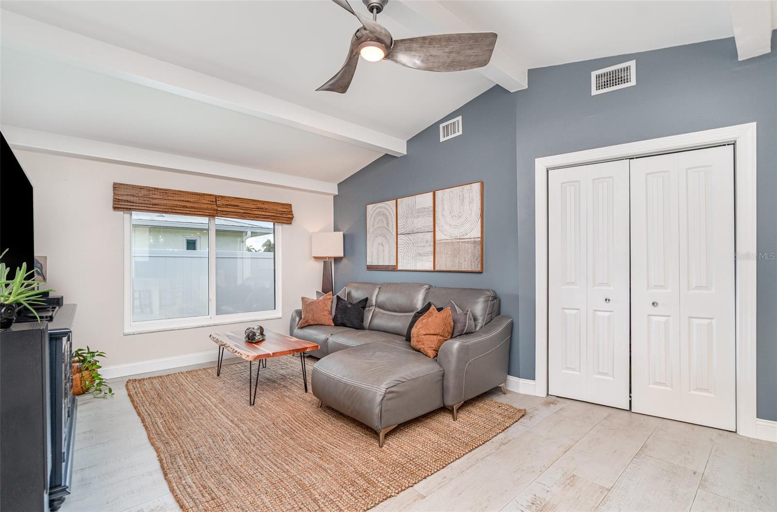 Image 11 of 36 For 7612 22nd Avenue W
