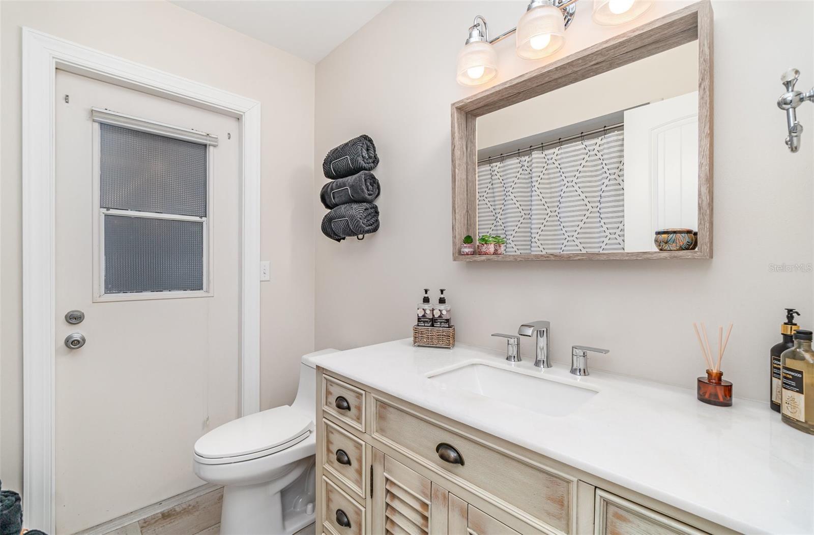 Image 16 of 36 For 7612 22nd Avenue W