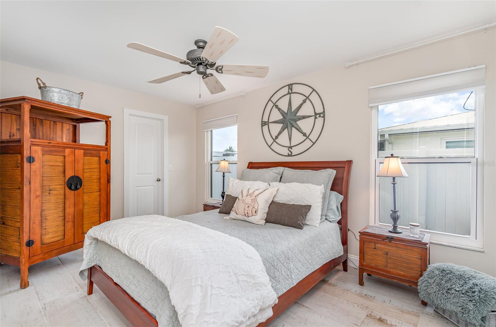 Image 17 of 36 For 7612 22nd Avenue W