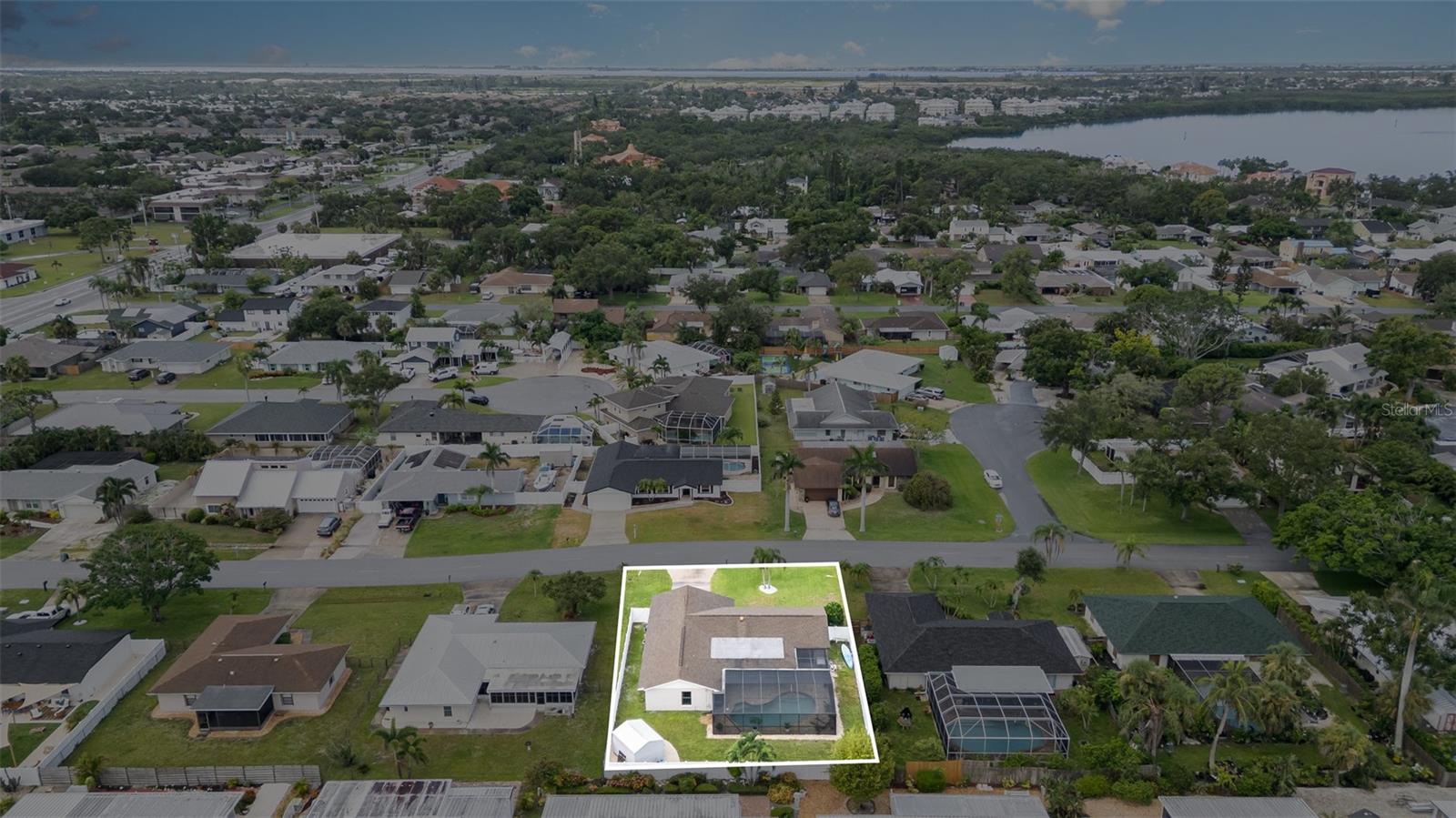 Image 31 of 36 For 7612 22nd Avenue W