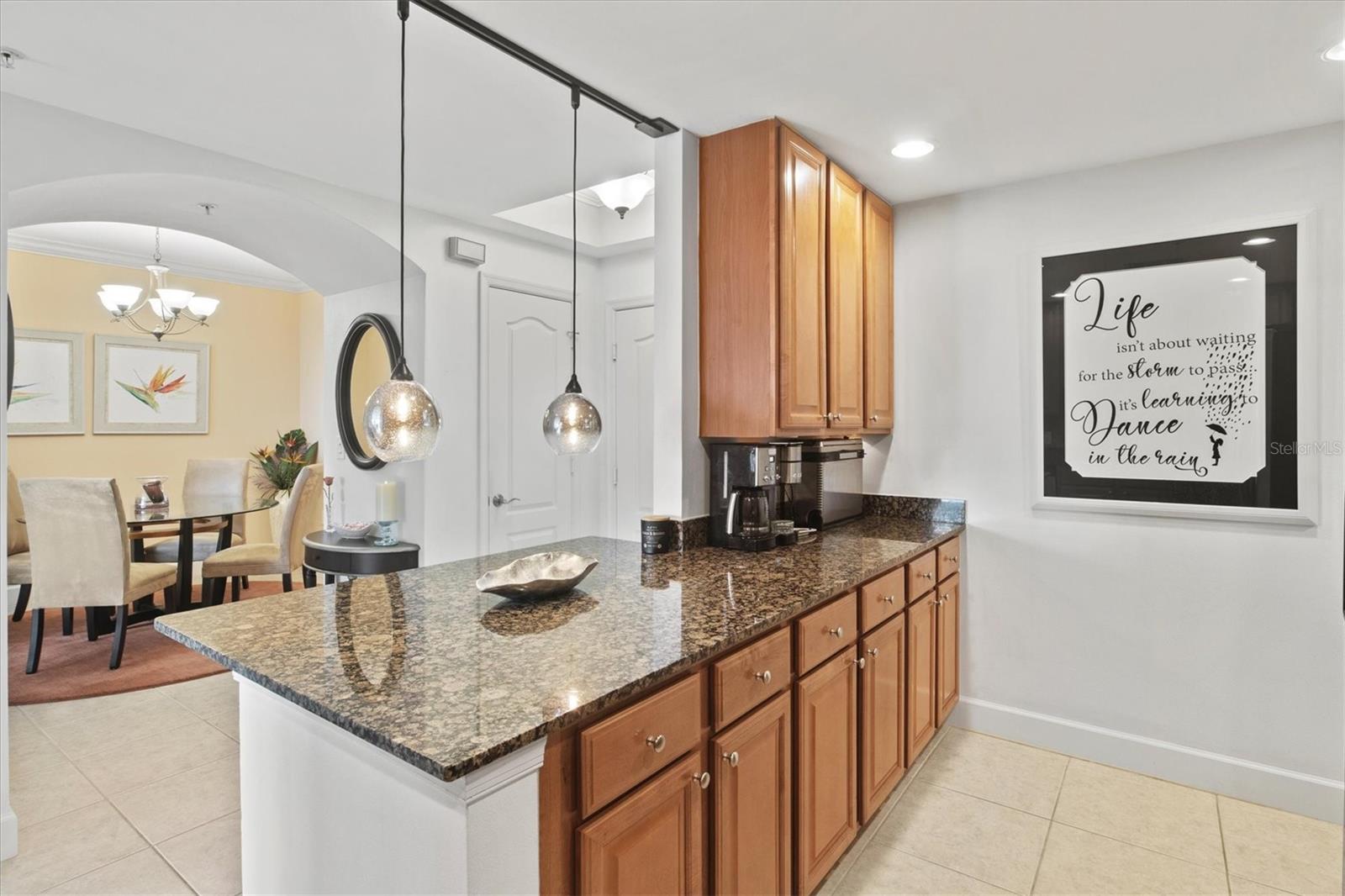 Image 4 of 36 For 808 3rd Avenue W 514