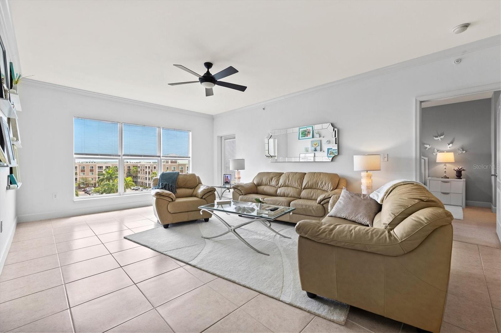 Image 8 of 36 For 808 3rd Avenue W 514