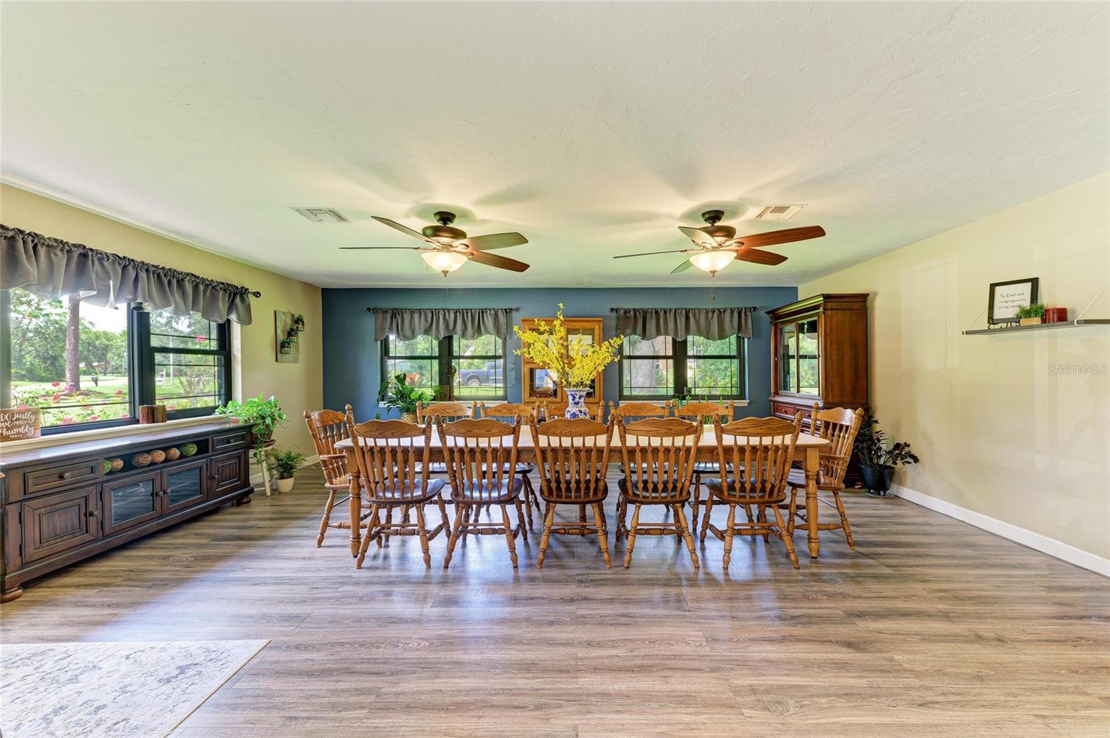 Image 13 of 67 For 6114 95th Street Circle E