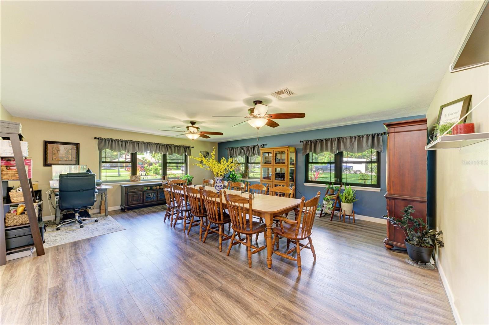 Image 14 of 67 For 6114 95th Street Circle E