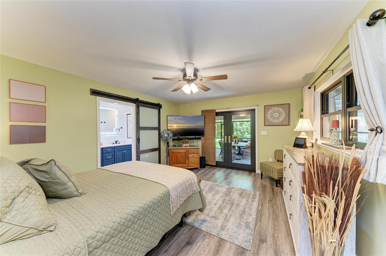 Image 15 of 67 For 6114 95th Street Circle E