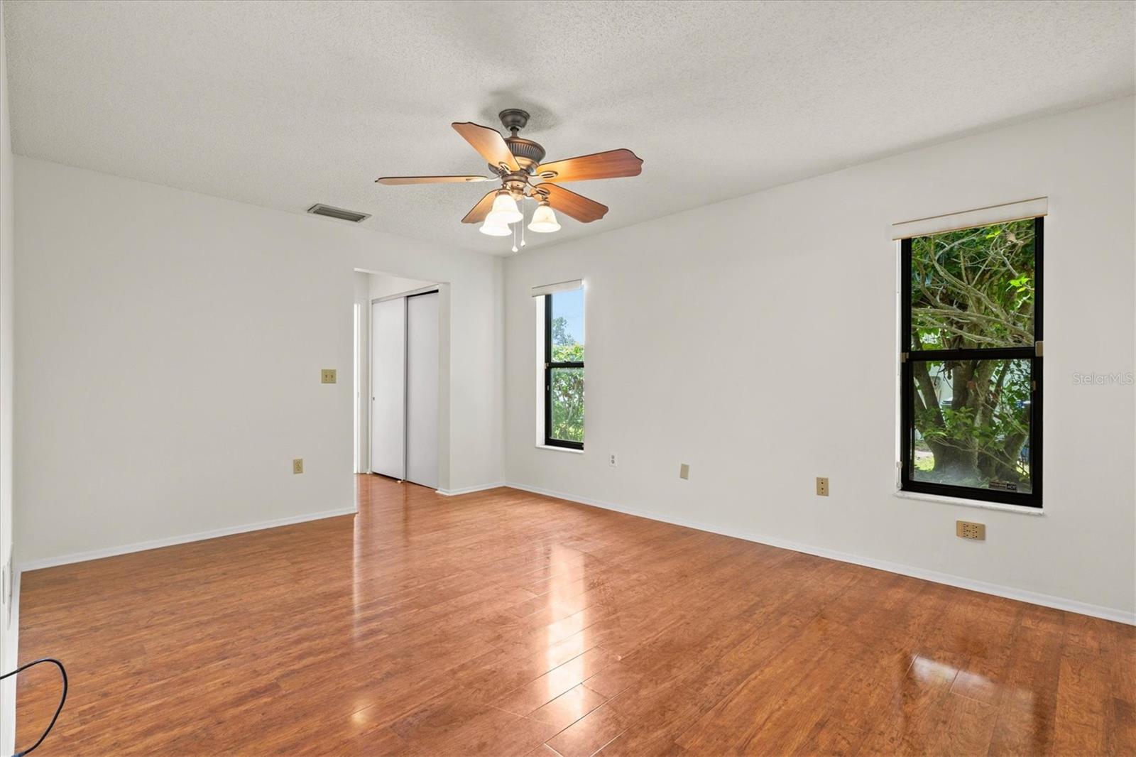 Image 17 of 48 For 3799 Aster Drive
