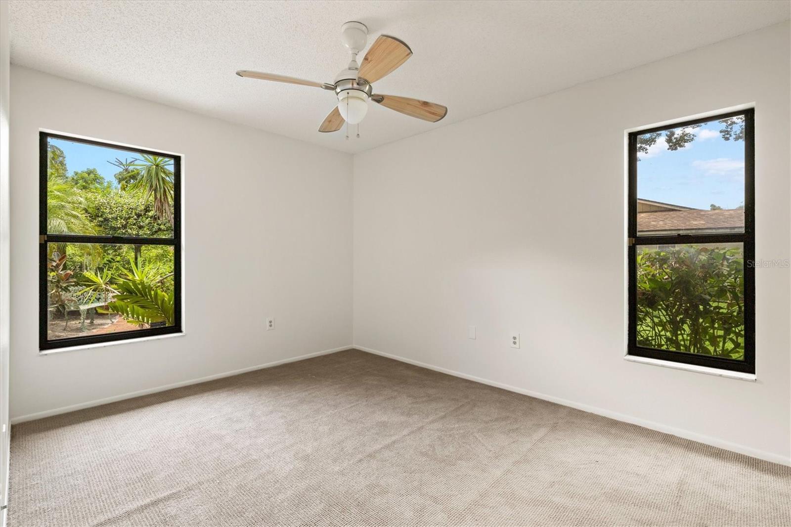 Image 25 of 48 For 3799 Aster Drive
