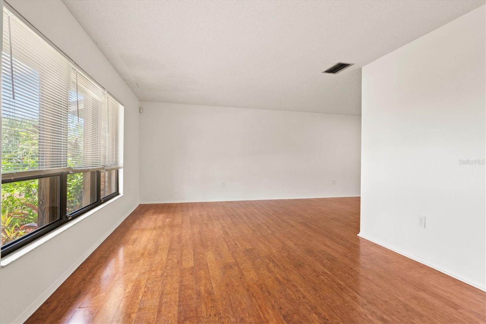 Image 6 of 48 For 3799 Aster Drive