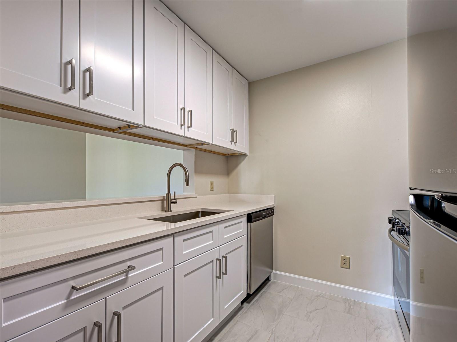 Image 14 of 54 For 4008 Crockers Lake Boulevard 22
